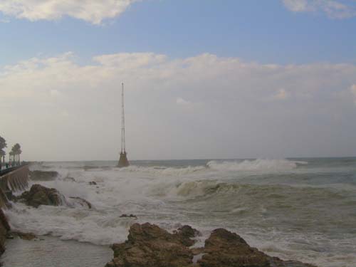 corniche waves 1